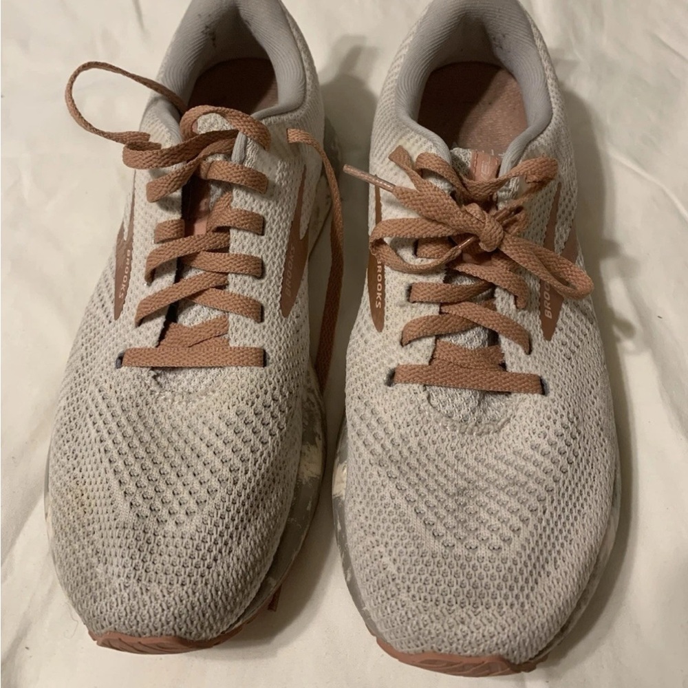Brooks Women's Running Sneakers in White and Brown